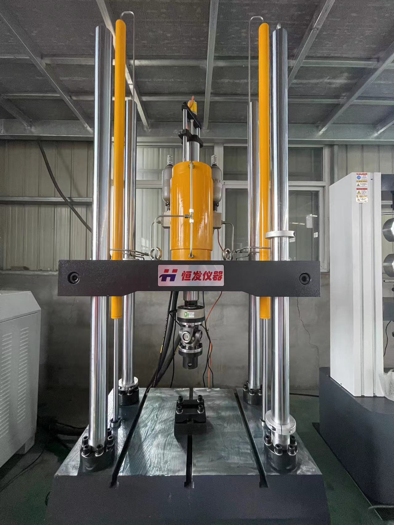 微机控制预埋槽道疲劳试验机