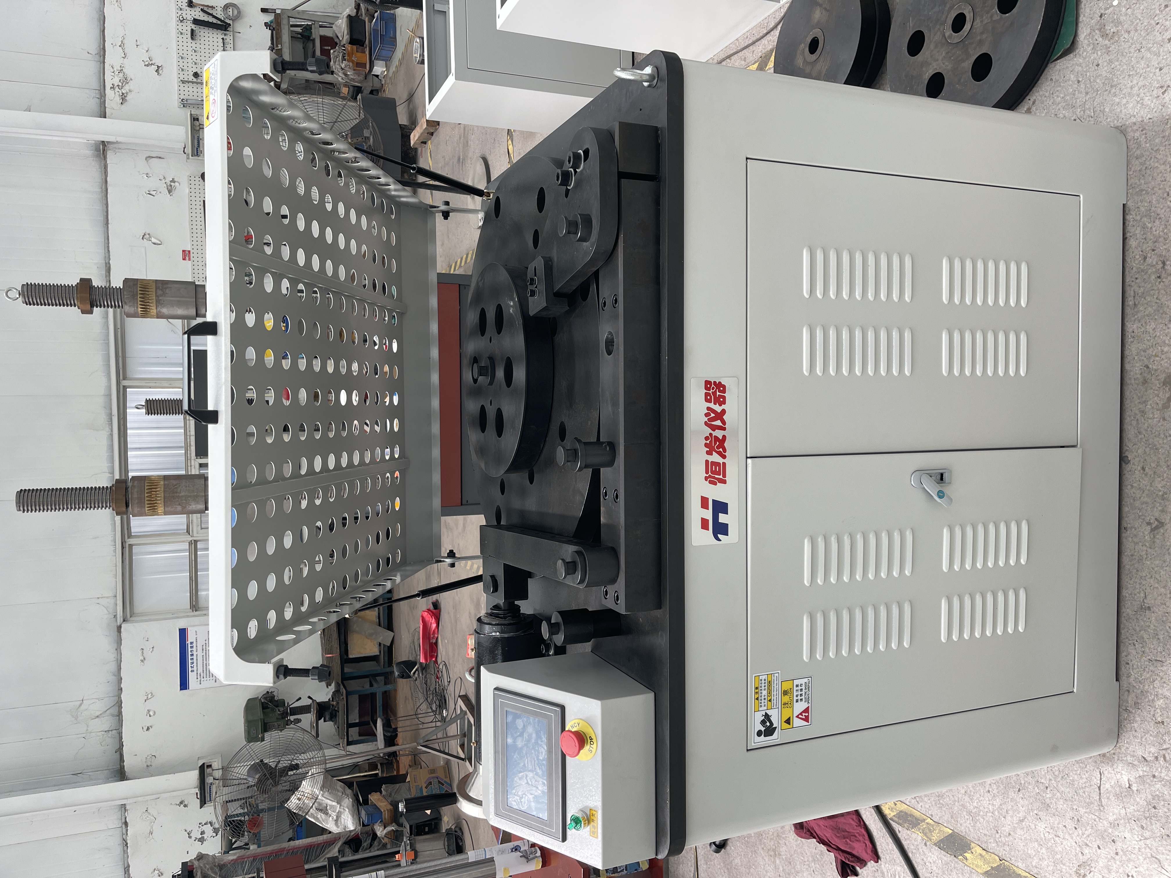 定制款钢筋弯曲试验机